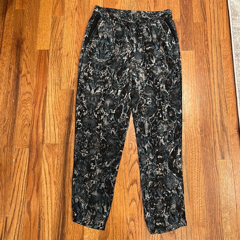 New Intermix pants in perfect condition